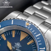 Load image into Gallery viewer, Discover the Luxury of Time: Men&#39;s Automatic Diver Watch with Sapphire Glass and 200M Waterproof Capability
